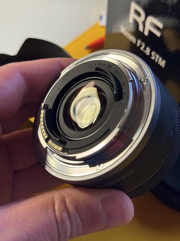 Canon Obiettivi: Canon RF 16mm 2.8 inkl. Blende – Usato da Pfäffikon ZH venduto da PC86 3