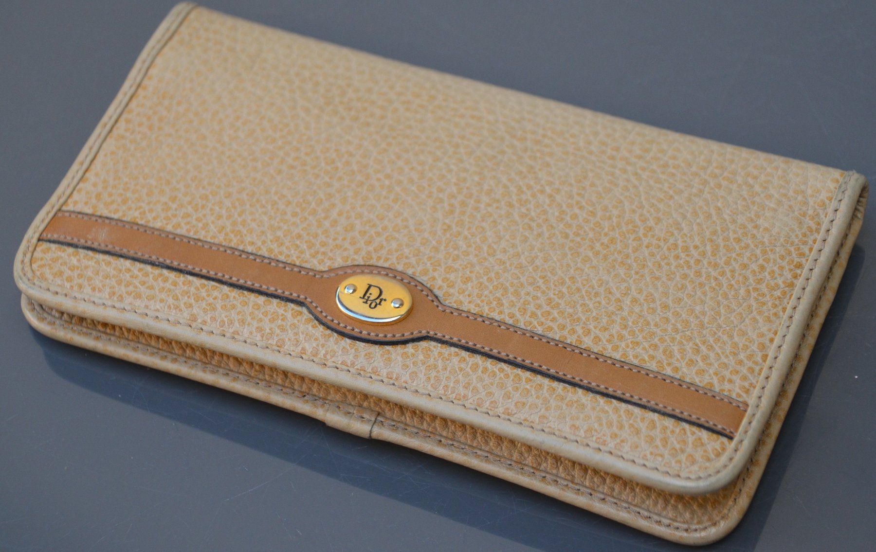Dior Portamonete: Agenda Christian Dior portefeuille – Usato da Collonges venduto da Auganien 2