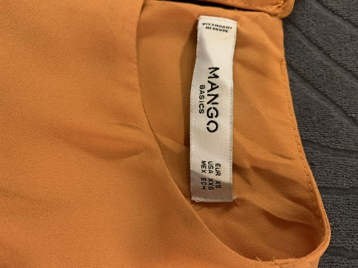 Mango Camicette: Wunderschöne Damenbluse Mango. Farbe: orange. Grösse S – Usato da Ostermundigen venduto da des_t9vv 5