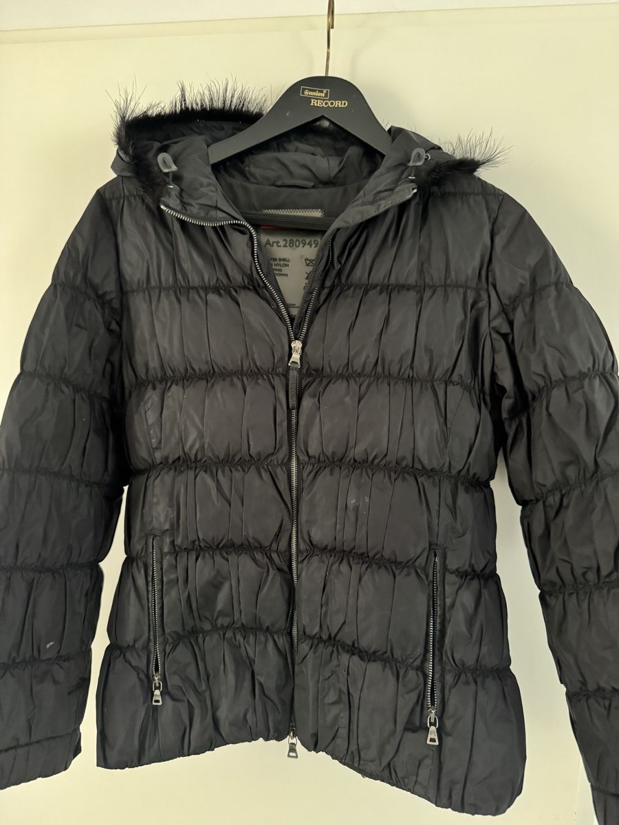 Prada Giacche: Prada Daunenjacke – Usato da Schenkon venduto da cat_7fvq