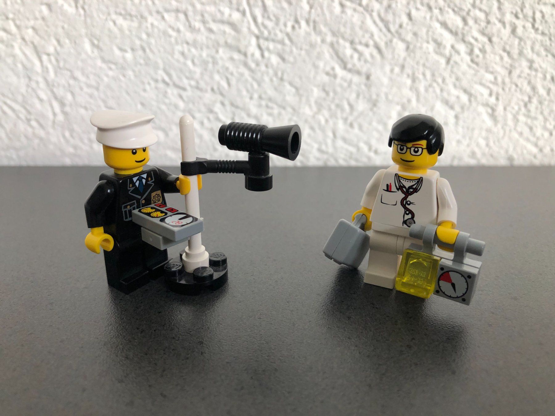 Lego Giocattoli: LEGO Polizei und Notarzt – Usato da Dübendorf venduto da Digitalxs 4
