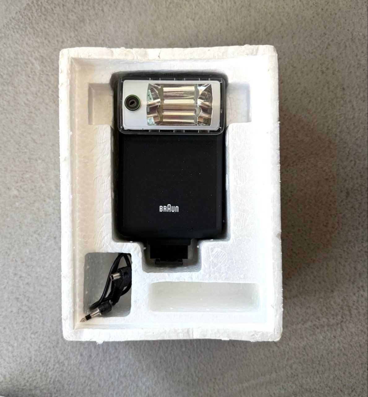 Braun Flash: Blitz Marke Braun 1980er – Usato da Birsfelden venduto da aujoomoo 3