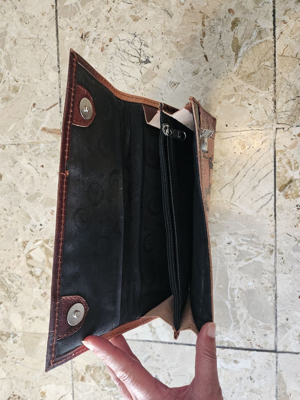 Borse da donna: Clutch Leder Elefantenmuster Neu – Nuovo (secondo la descrizione) da Zürich venduto da boginja 1