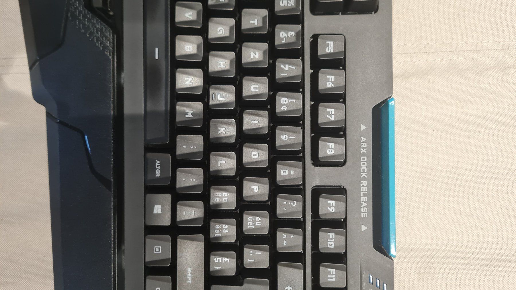 Logitech Claviers: Logitech G910 Gaming-Tastatur – D'occasion à Rümlang par studigem 5