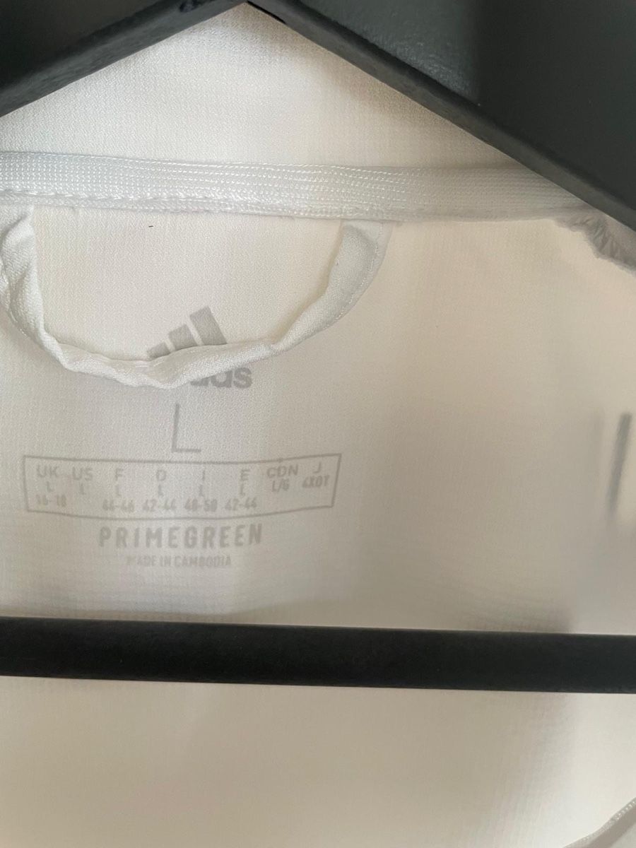 Adidas Maglioni & Felpe: Hoodie Adidas – Nuovo (secondo la descrizione) da Dübendorf venduto da Sebashop 3