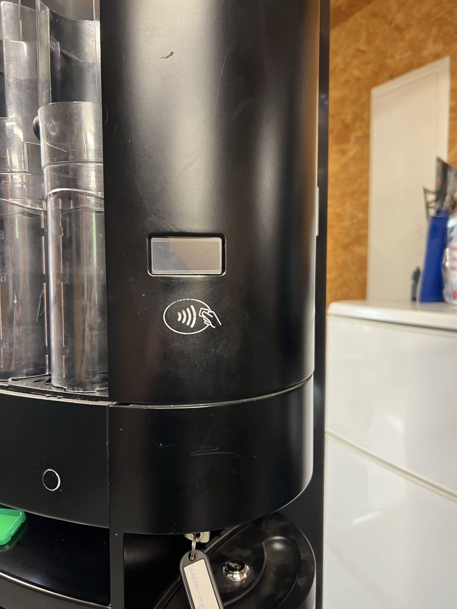 Nespresso Macchine per caffè & Macchine per espresso: Nespresso Tower – Usato da Selzach venduto da del_n5qd 1