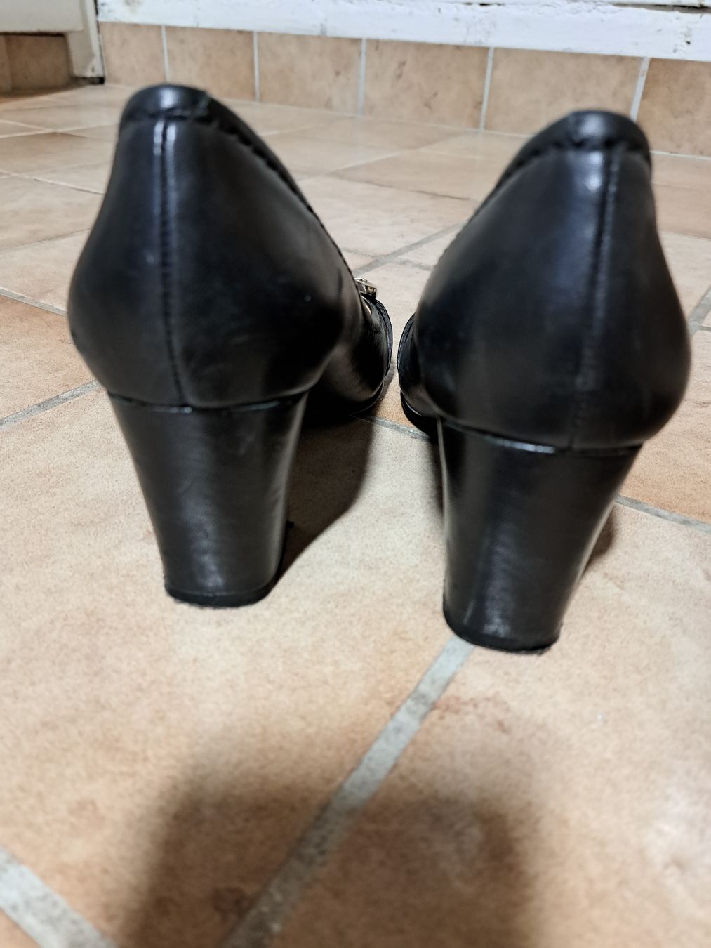 Guess Scarpe da donna: Guess Pumps 37 – Usato da Flums venduto da NaWi79 2