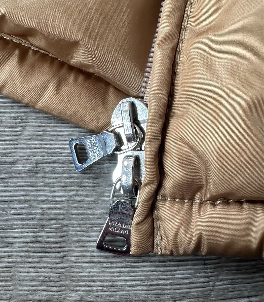 Prada Vestes: Prada Jacke  – D'occasion à Pfäffikon ZH par Nataliia. 5