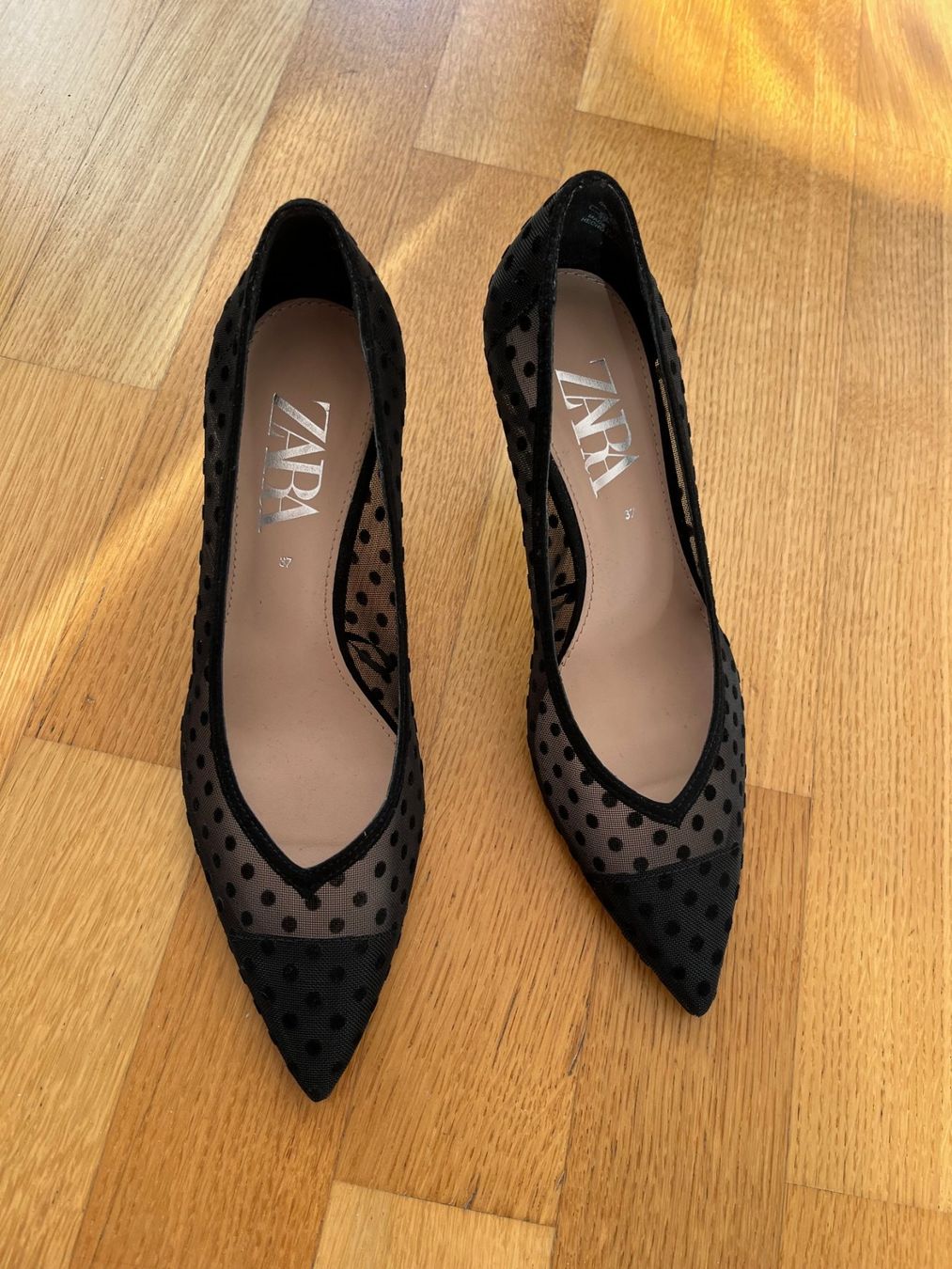 Zara Scarpe da donna: ZARA Pumps – Usato da Luzern venduto da Aleoschli