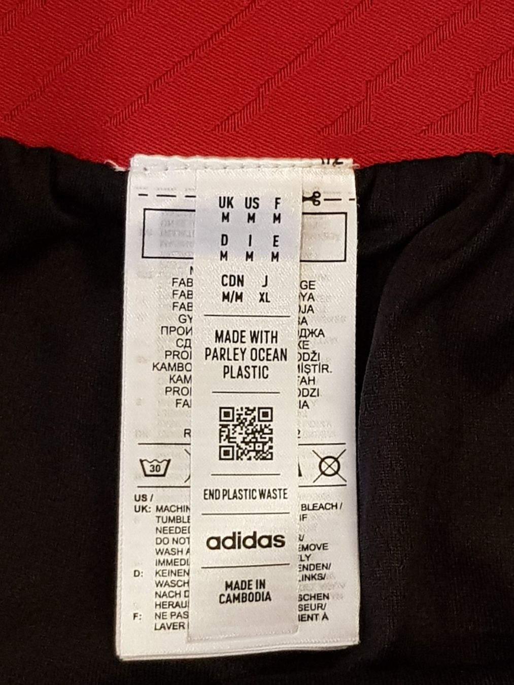 Adidas Pantaloni: Spanien Adidas Shorts, Grosse M – Usato da Le Mouret venduto da Pantini 3