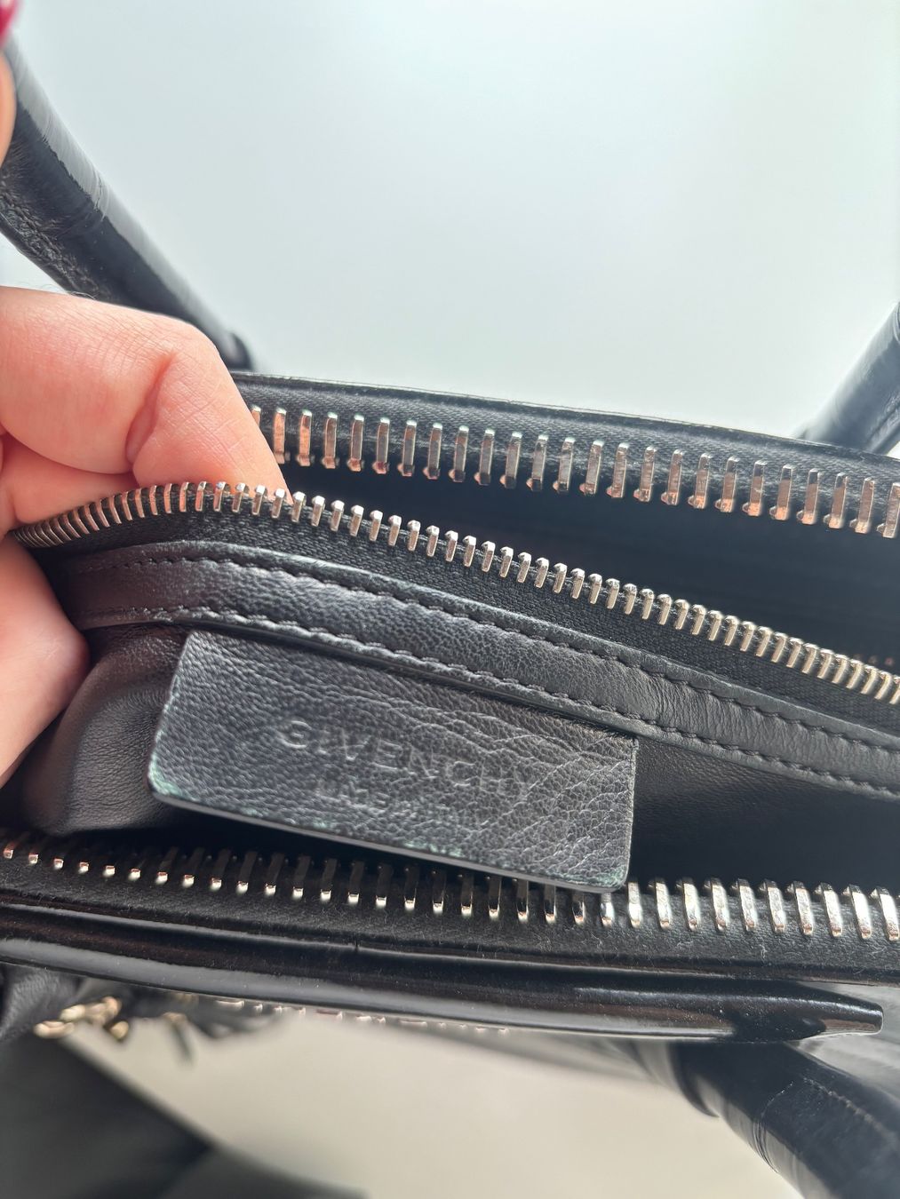 Givenchy Borse da donna: Givenchy Antigona Bag, Medium, Top Zustand! – Usato da Zumikon venduto da lar_h5tb 7