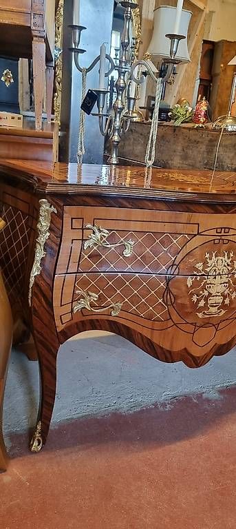 Cassettiere: Wundervolle Intarsien Kommode, Louis XV, Barock – Usato da Kaufdorf venduto da Nati-Nati 2