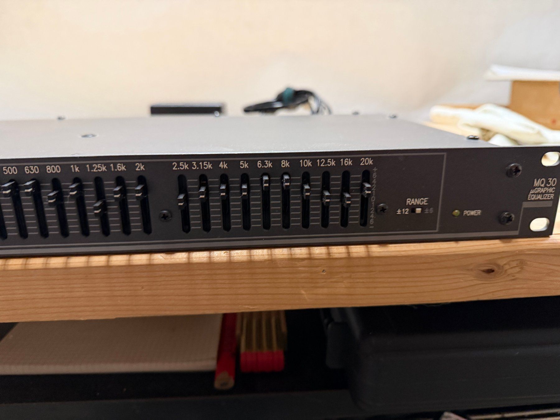 Rane Equalizzatori: Equalizer Rane MQ 30 graphic – Usato da Leysin venduto da velatara 2