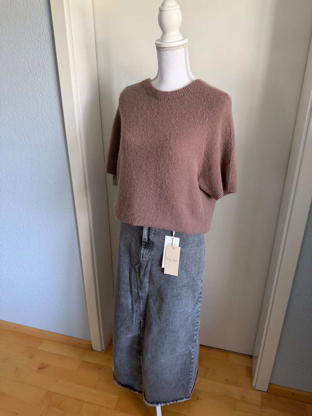 Lotti di vestiti: Pullover und Jeansrock im Set – Usato da Lohn SH venduto da mathea 2