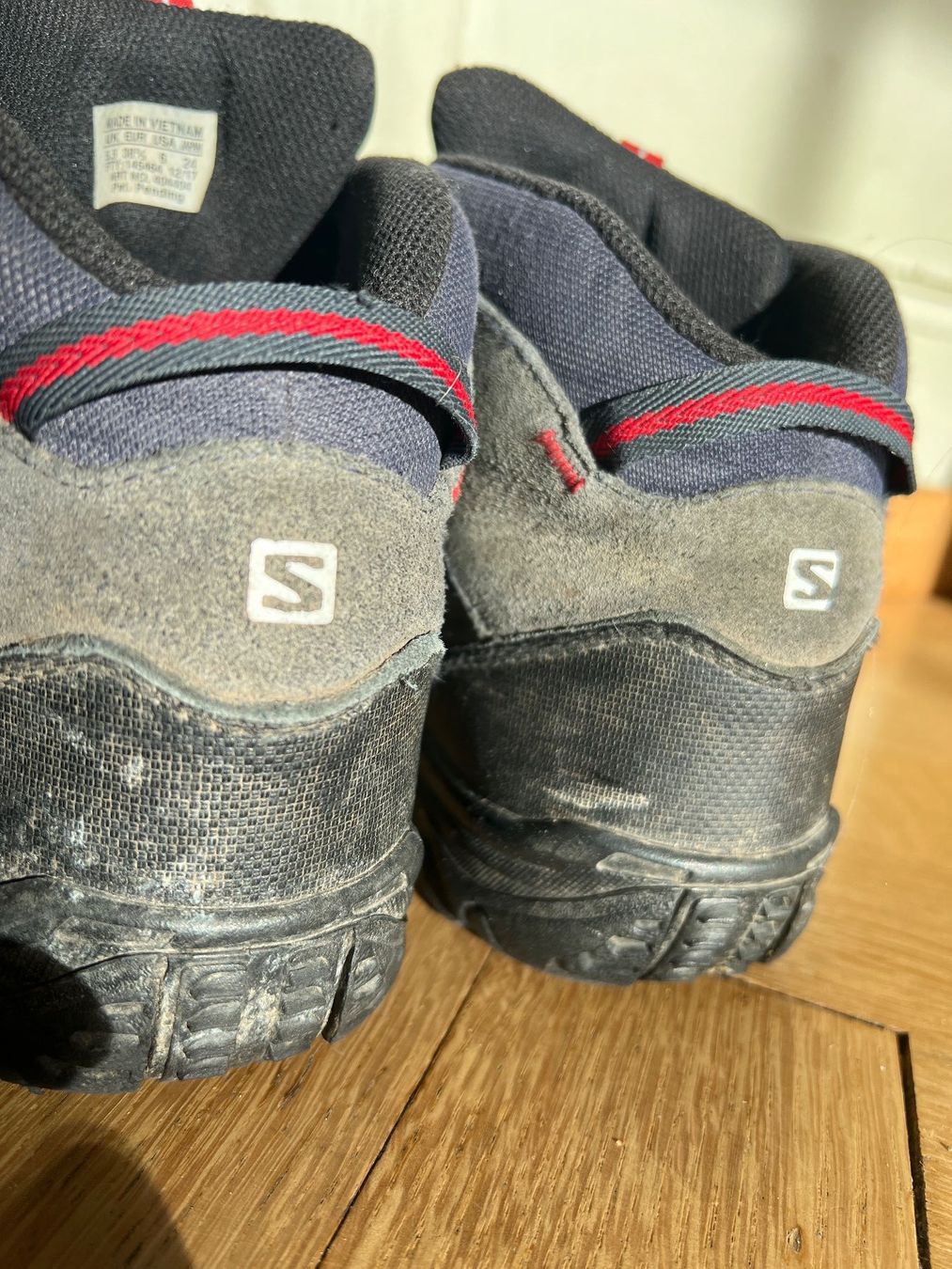 Salomon Scarpe per ragazzi: Salomon Trekking- Wanderschuh 38.5 – Usato da Beinwil am See venduto da brigittehug 3