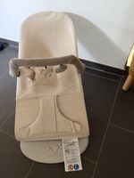 Babybjörn mit Spielbogen