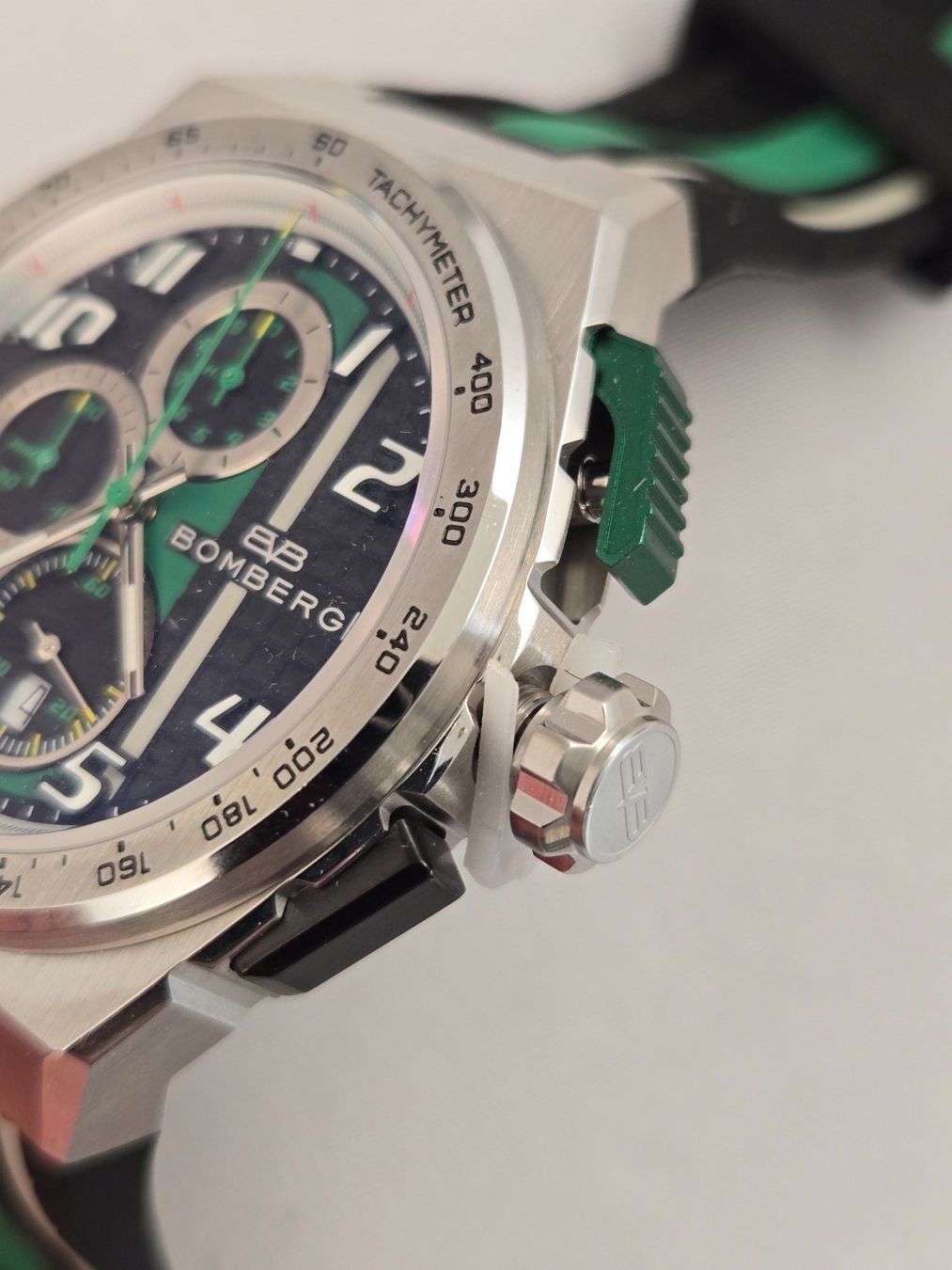 Bomberg Orologi: Bomberg Apex Chrono GB – Nuovo (secondo la descrizione) da Chabrey venduto da Horology 4