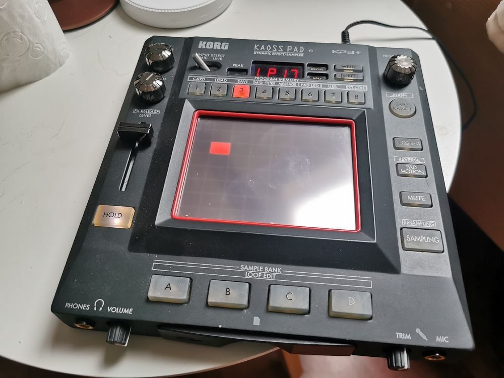 Korg Strumenti musicali: Korg Kaoss Pad KP3+ (KP3 Plus) – Usato da Winterthur venduto da my_username