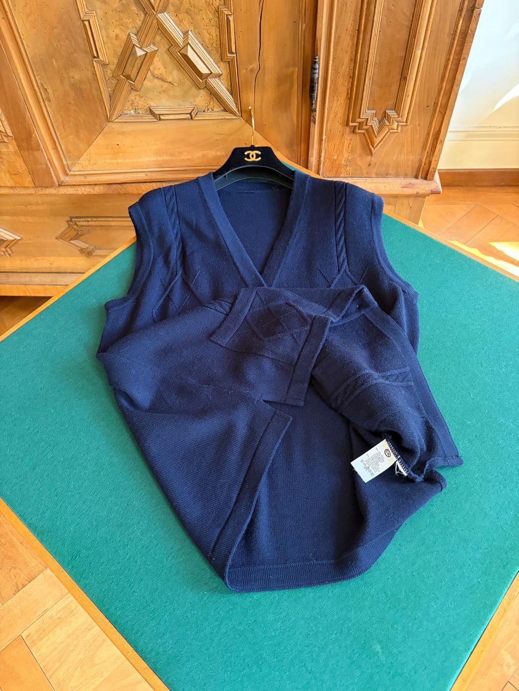 Gilet & Giacche: VINTAGE Weste  Größe L 50 % Schurwolle – Usato da Interlaken venduto da Bona55 5