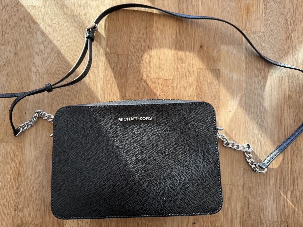 Michael Kors Borse da donna: Michael Kors Umhängetasche – Usato da Wallisellen venduto da Xanthipus
