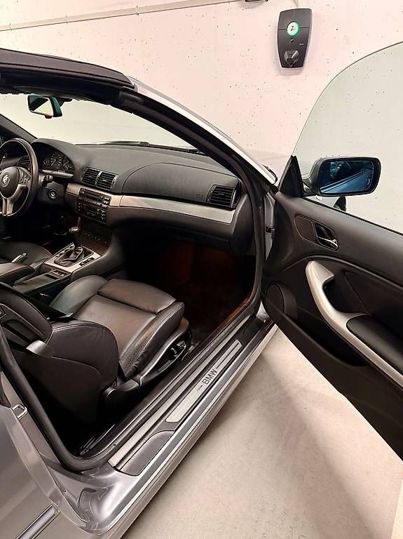 BMW Automobili: BMW 320 Ci Cabriolet – Usato da Horgen venduto da C911 4