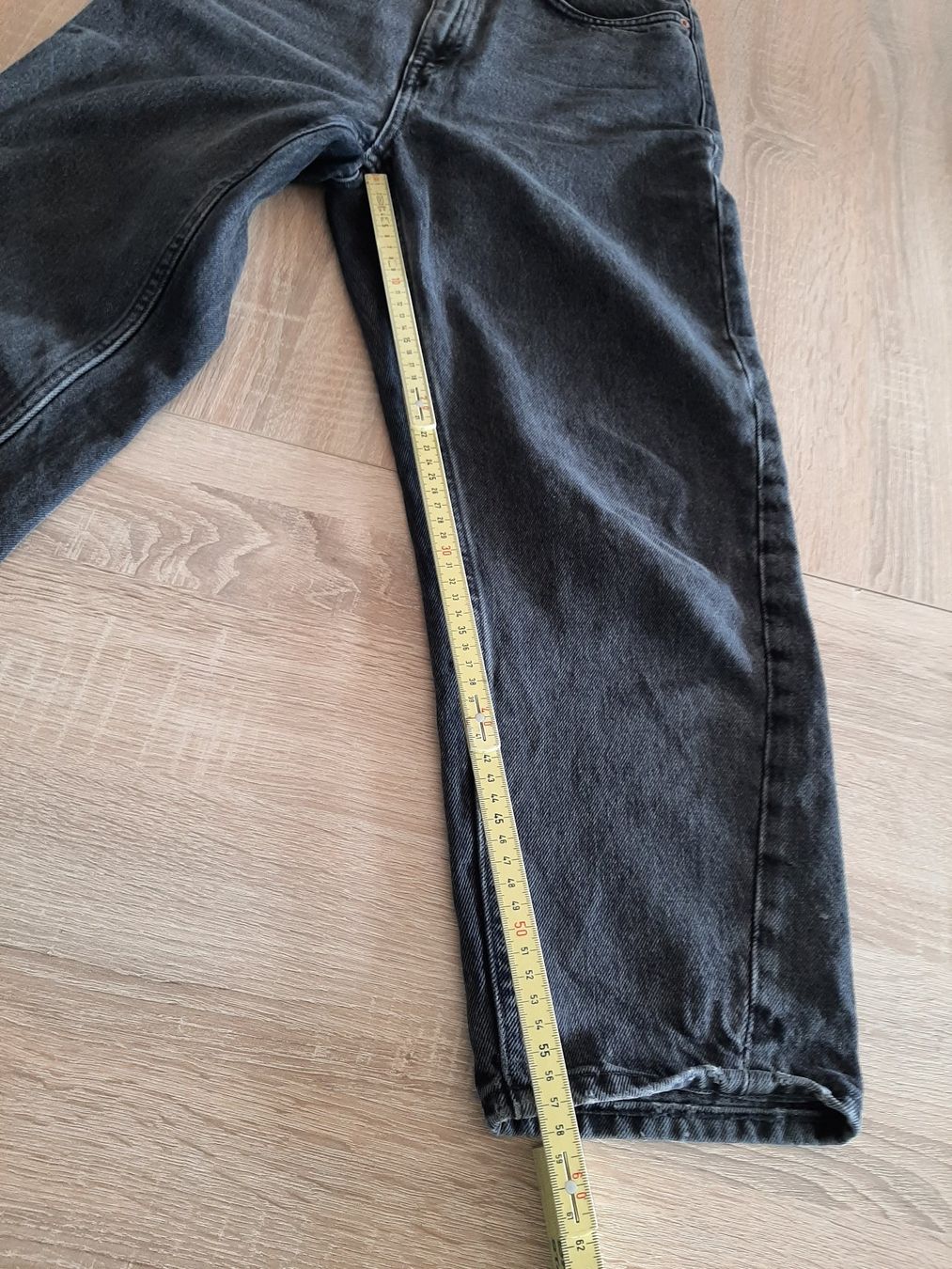Weekday Jeans: WEEKDAY Jeans dunkelschwarz, Grösse 26/26 – Usato da Menziken venduto da Rien1 2