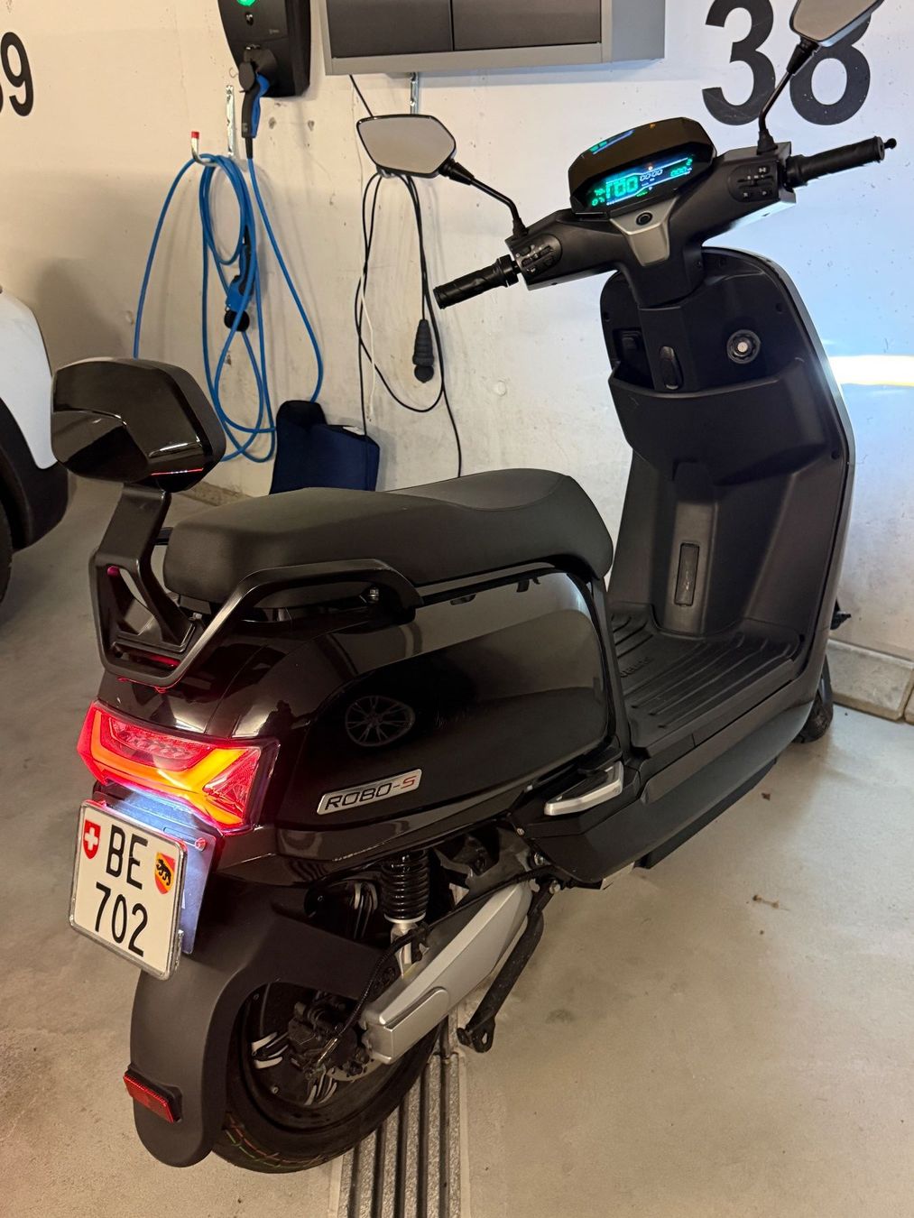 Veicoli elettrici: Elektro Roller 80 kmh – Usato da Jegenstorf venduto da sternenhimmel
