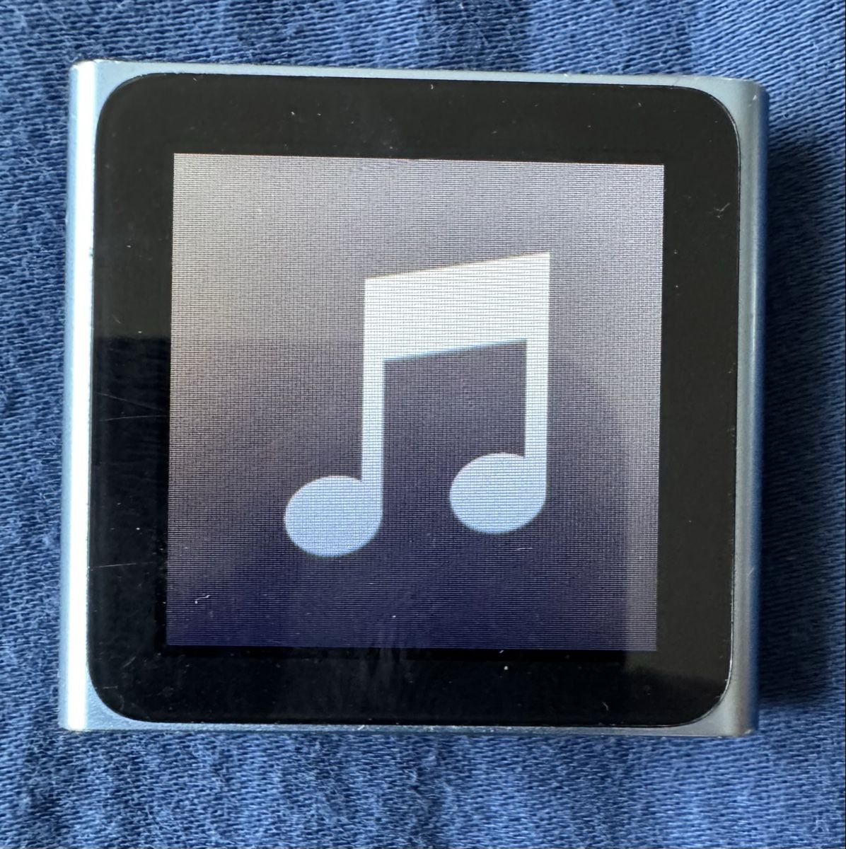 Apple Lettore multimediale portatile: iPod nano 8GB – Usato da Zürich venduto da Barcelon 2