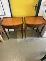 2x Antiker Beistelltisch / Konsolentisch mit Schublade