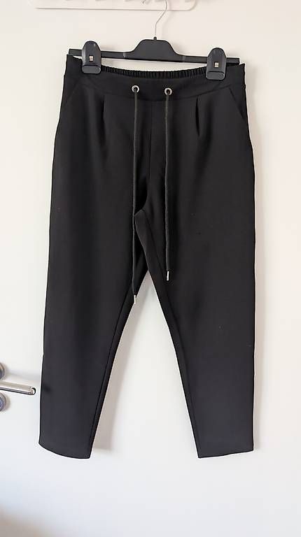Hosen: Schwarze dünne Stoffhosen Gr. L – Gebraucht aus Erschwil von andora00 1