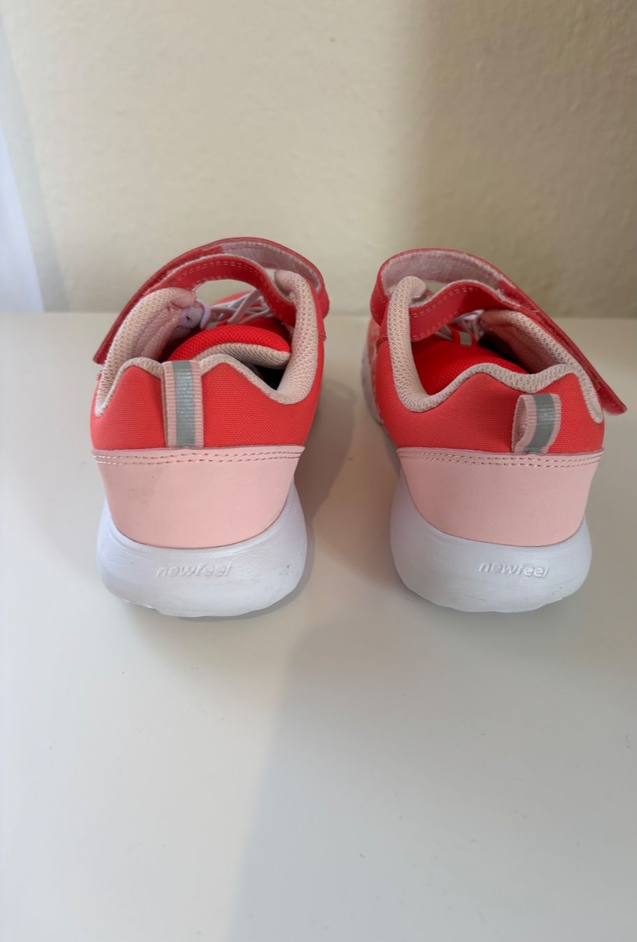 Decathlon Scarpe per ragazzi: Baskets Décathlon enfant / pointure 35 – Usato da Bernex venduto da mar_82vn 2