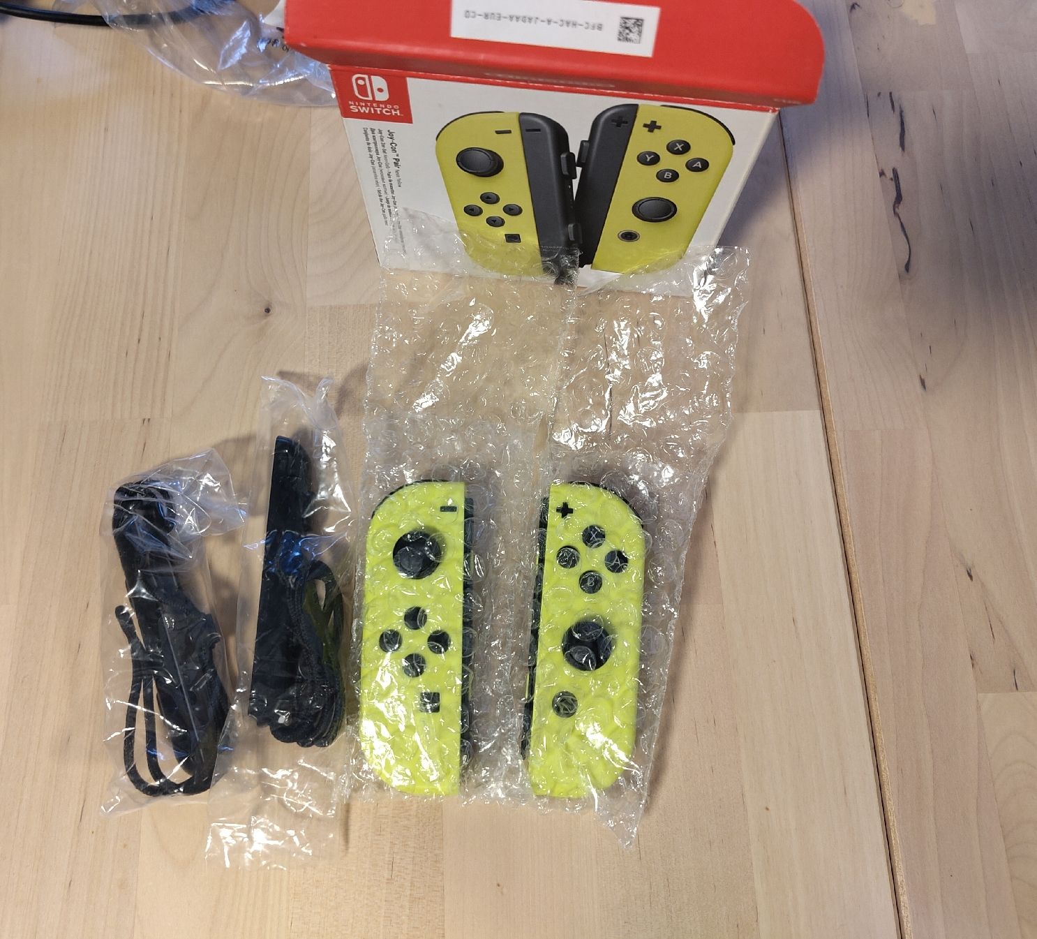 Nintendo Controller: Paire Joy-Con Neon-Yellow – Usato da Pully venduto da max_t56z 1