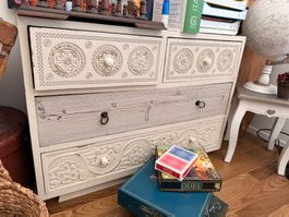 Comò vintage in legno massello, decorato a mano! ✨🎨 50