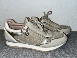 NEW - Girl/woman Gold Tamaris sneakers size 36