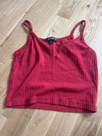 Top rouge MISSGUIDED