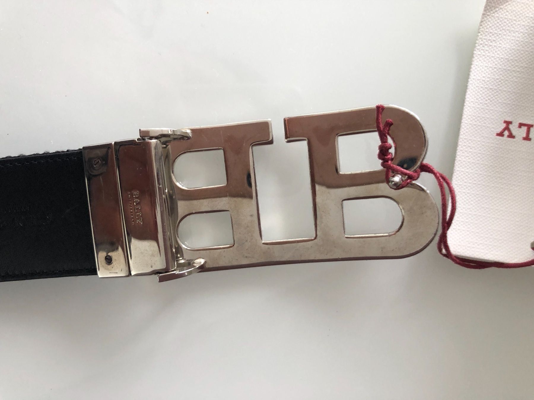 Bally Cinture: Bally Mirror B Buckle Reversible Belt 80 – Nuovo e nell'imballaggio originale da Volketswil venduto da praxis12 5