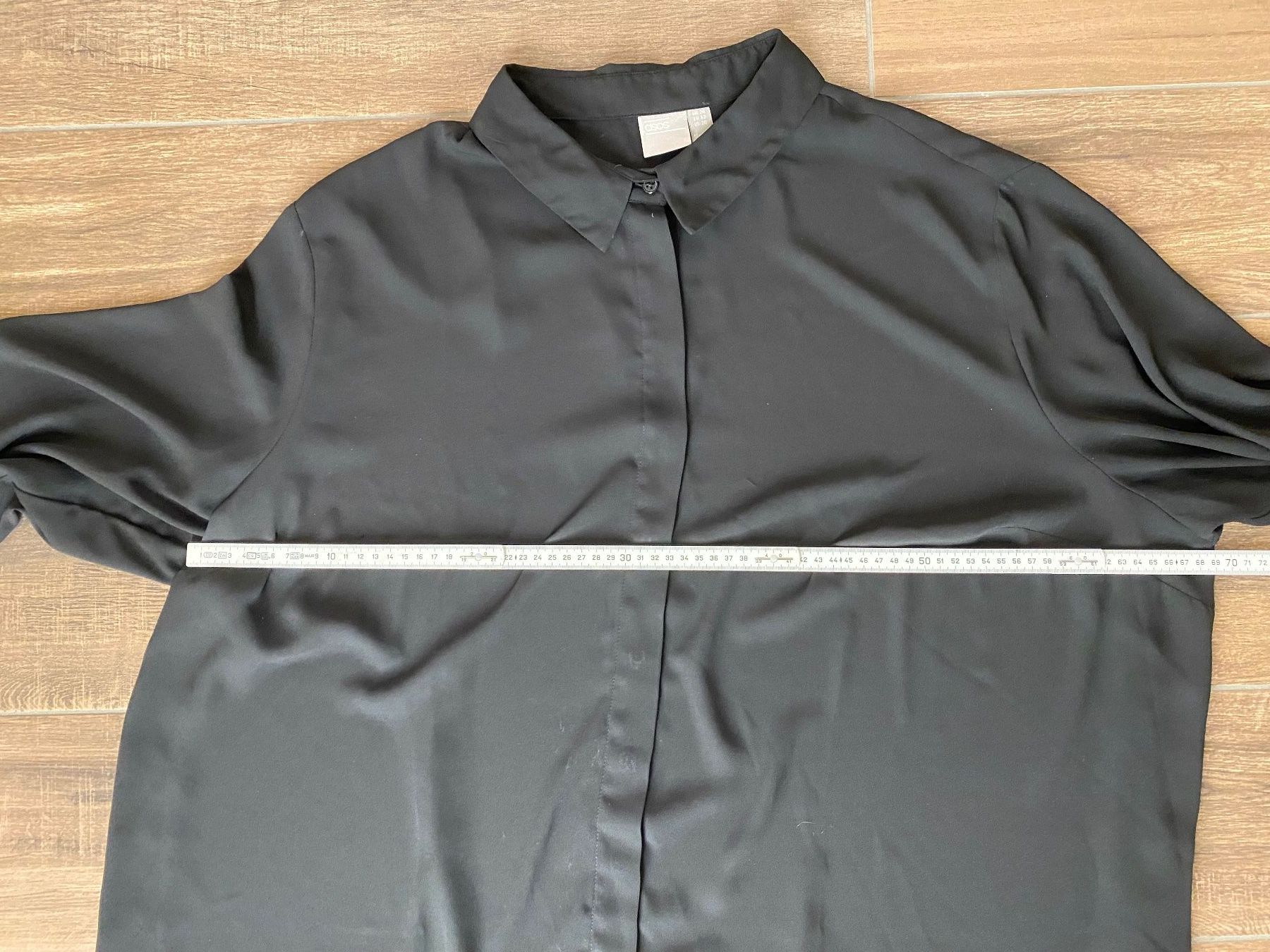 Asos Camicette: Asos Bluse luftig mit Knöpfen schwarz Gr. 52 – Usato da Pratteln venduto da a23_j2gs 7