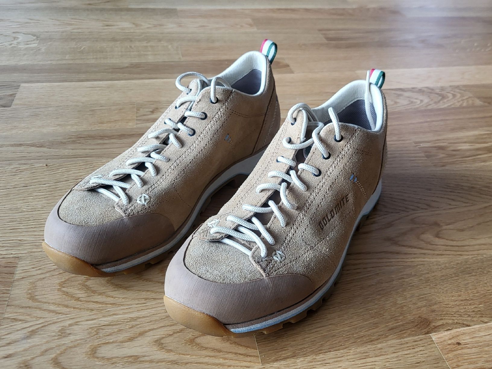 Dolomite Scarpe da uomo: Dolomite 54 Low, Freizeitschuhe - Gr. 40 NEU – Nuovo (secondo la descrizione) da Thun venduto da _andi 1