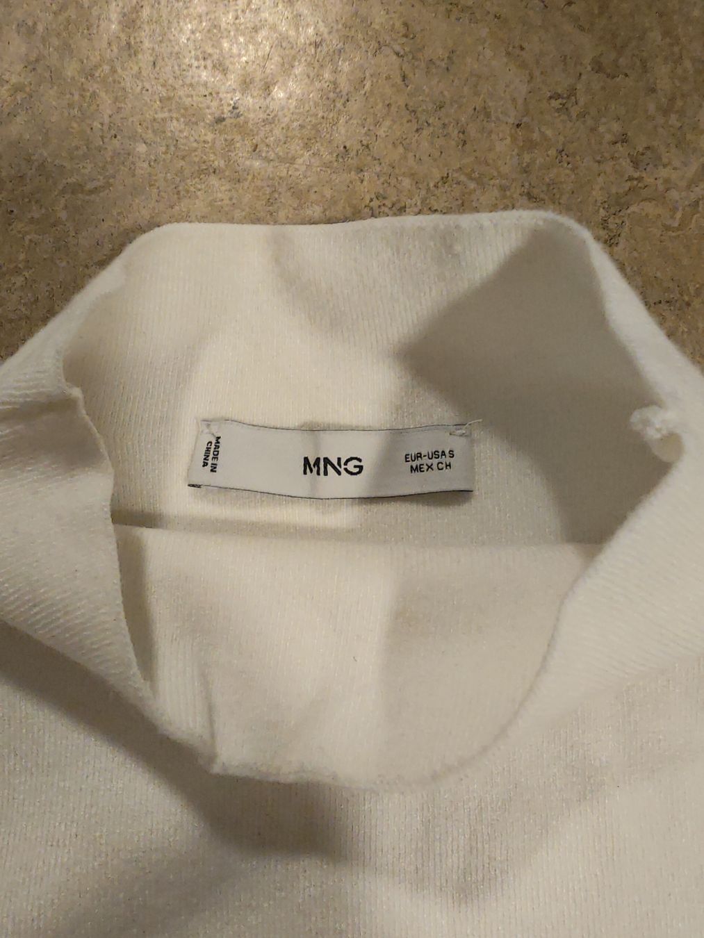 Mango Maglioni & Felpe: Mango Pullover weiss Stehkragen Grösse S  – Usato da Wädenswil venduto da macik 1