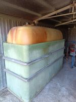Öeltank 2000 Liter mit Auffangwanne 
