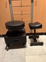 Tabouret à roulettes & repose-pieds, mains / pédicure