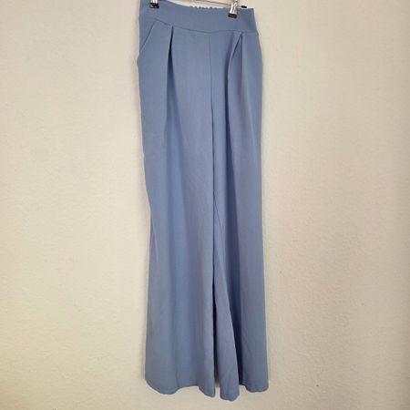 Sommer Set: Top und Hose in Hellblau, Grösse S