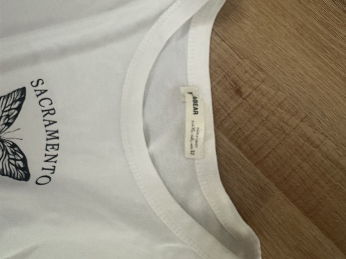 Top: Crop Top – Usato da Zürich venduto da gryffindor_aurorin 1