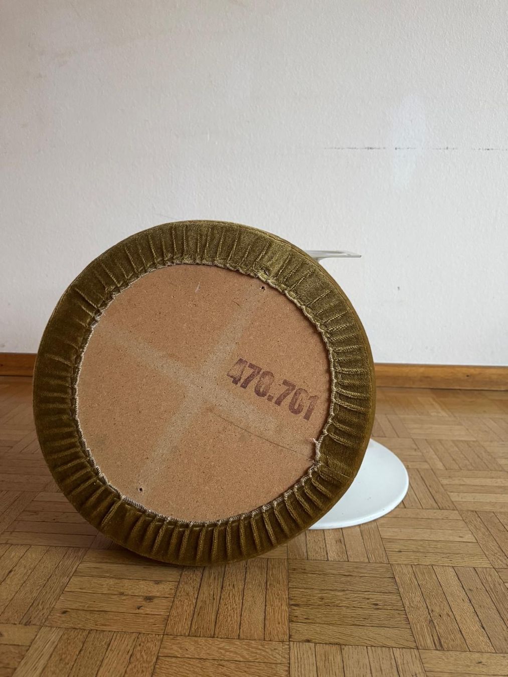 Sgabelli: Hocker tulip – Usato da Zürich venduto da omni64 8