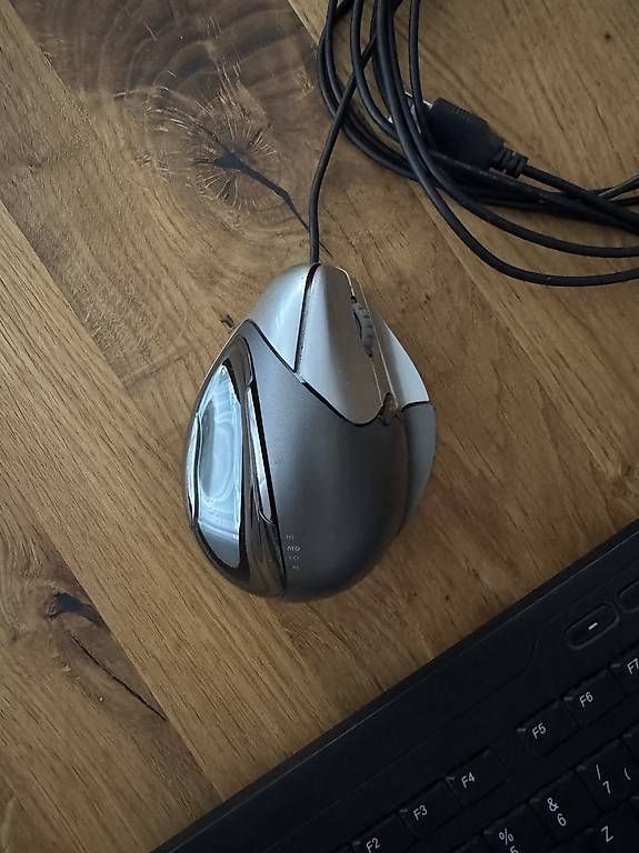 Tastiere: Tastatur mit Vertikalmaus – Usato da Gränichen venduto da den_7596 1