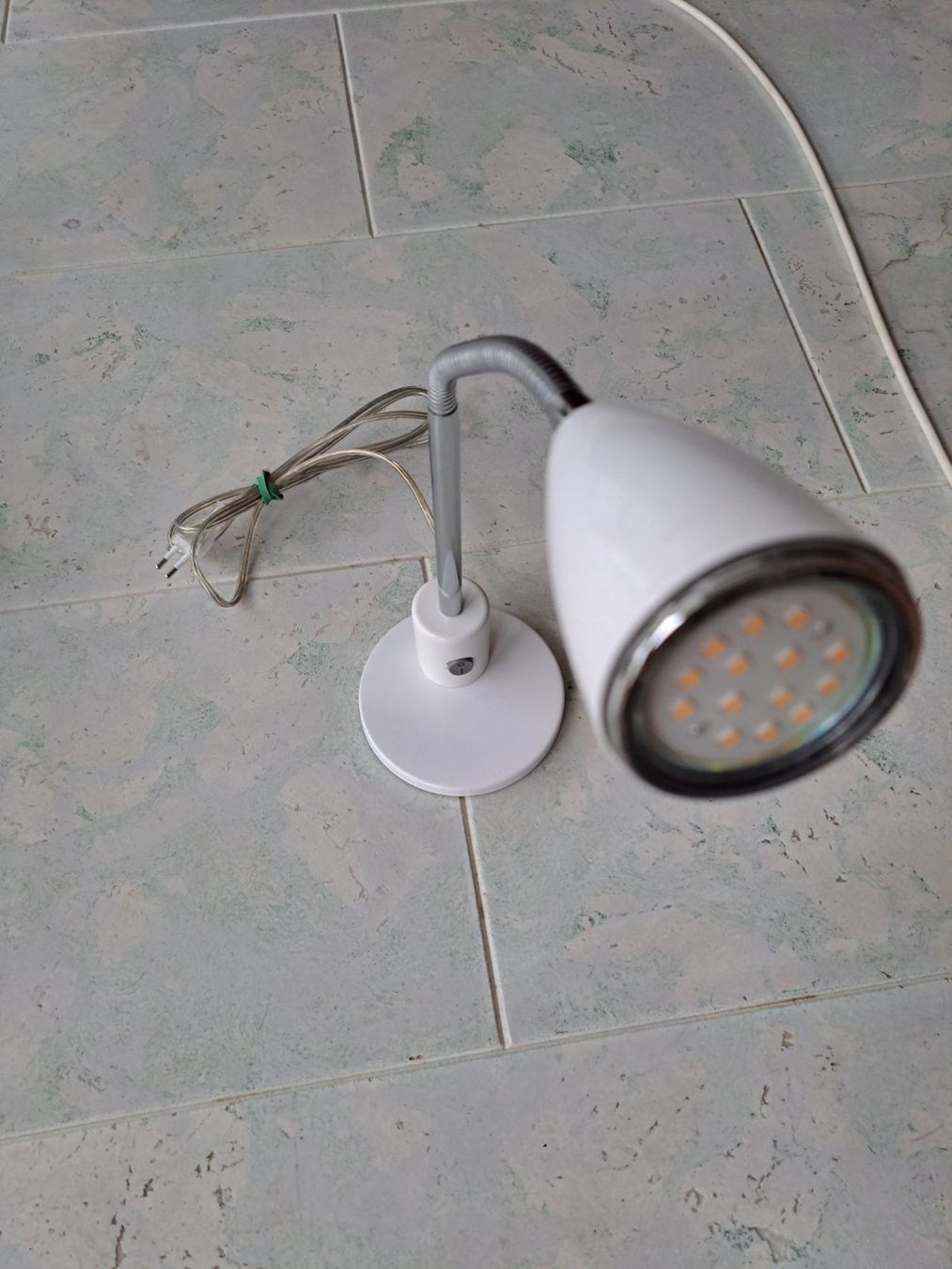 Lampade: Tischleuchte LED – Usato da Pfäffikon ZH venduto da Valsangiaccomo