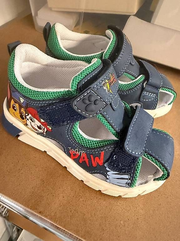 Dosenbach Scarpe da uomo: Paw Patrol Schuhe – Usato da Au ZH venduto da Ssamkova
