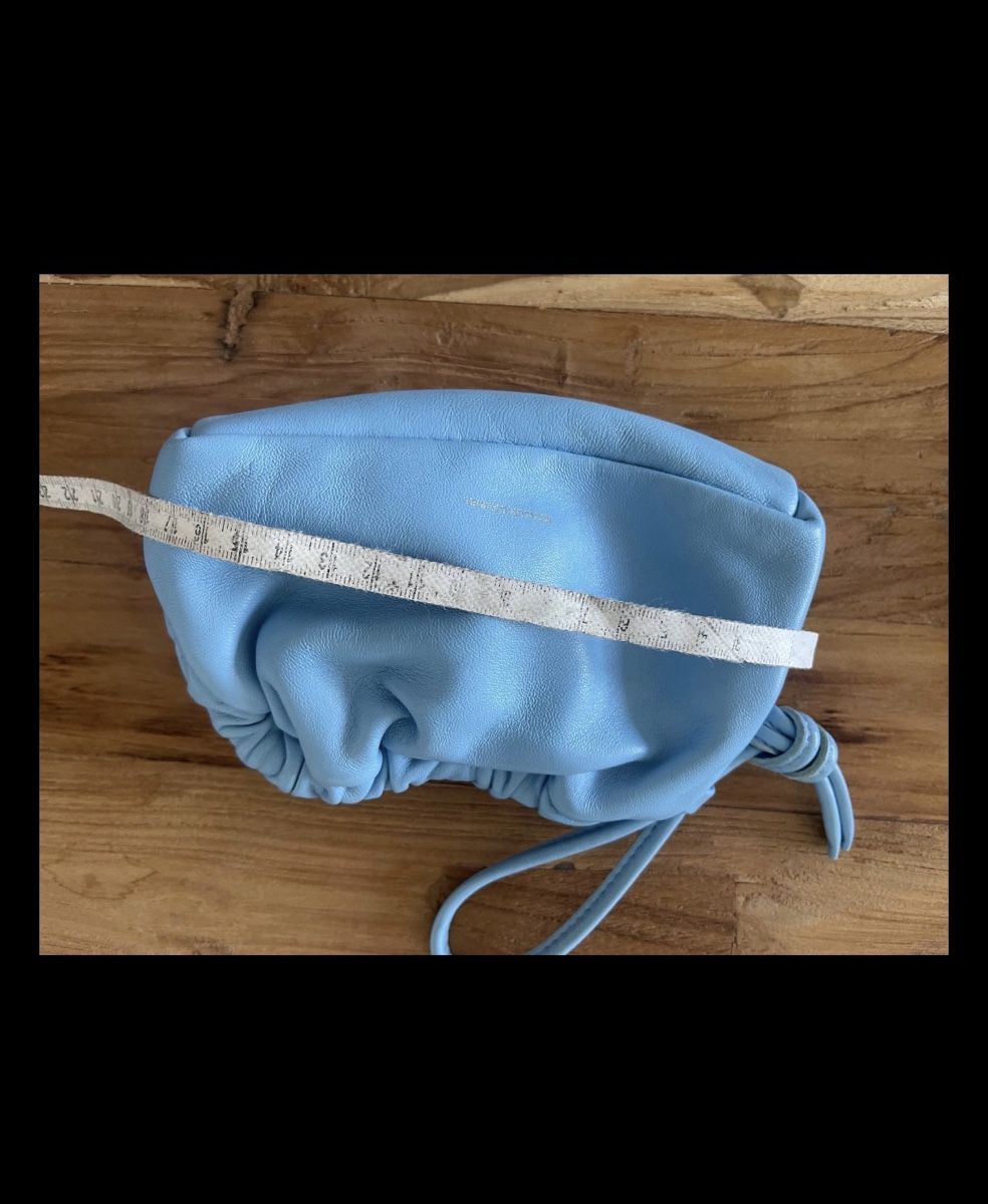 Mansur Gavriel Sacs femmes: Clutch mansur gavriel  – D'occasion à Lausanne par Meganelausanne 3