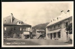 AK Le Pont, La Post, Ortspartie