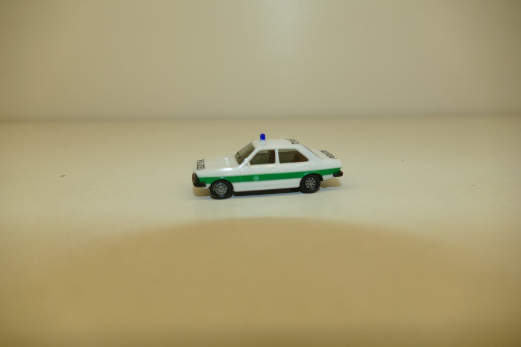 Herpa Modellautos: Herpa 1:87: Audi 80 GTE Polizeiauto – Gebraucht aus Niederhasli von rail-duerst